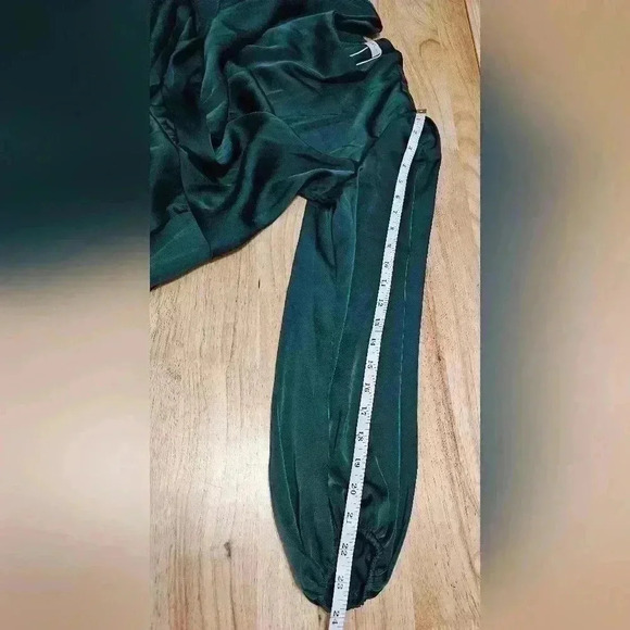 Pin Up Art Women's Size M 100% Satin Empire Waist Long Sleeve Maxi Dress NWT - Picture 5 of 11